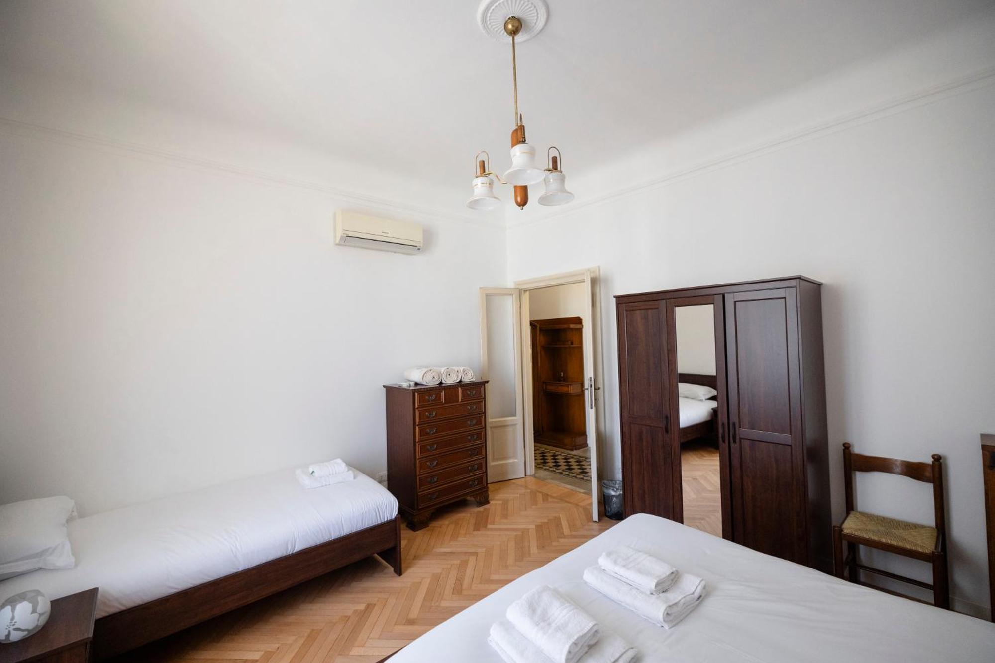 Apartment Moderno Trilocale In Zona Navigli Mailand